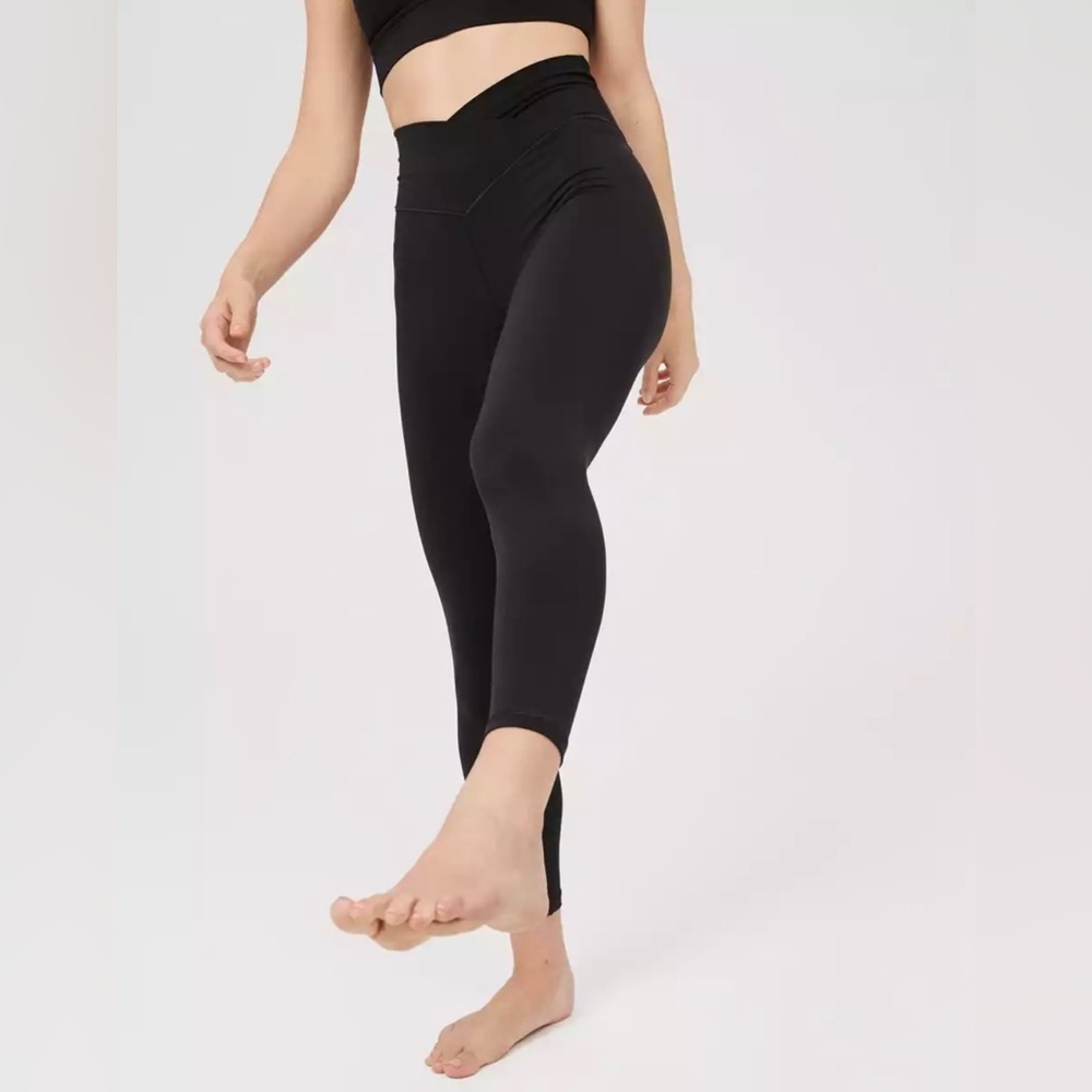 Aerie Real Me High Waisted Crossover Legging